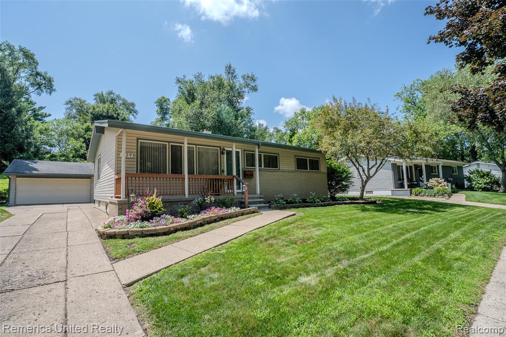 839 Sweetbriar, Milford, MI 48381 — Photo 3