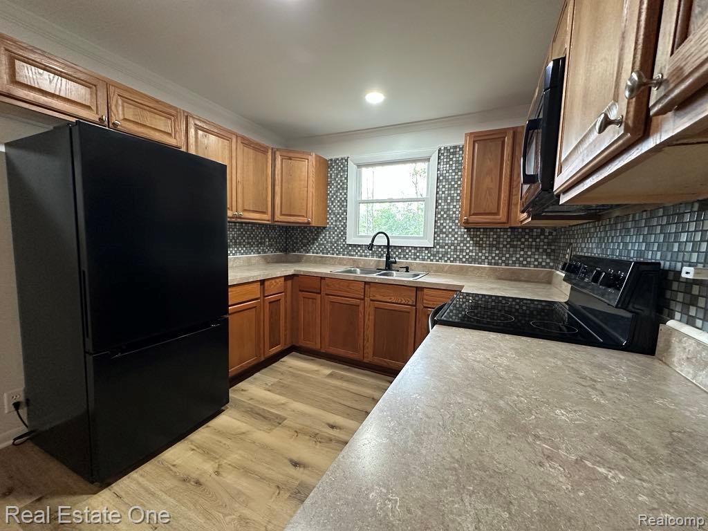 7025 Coldwater Road, Flushing, MI 48433 — Photo 8