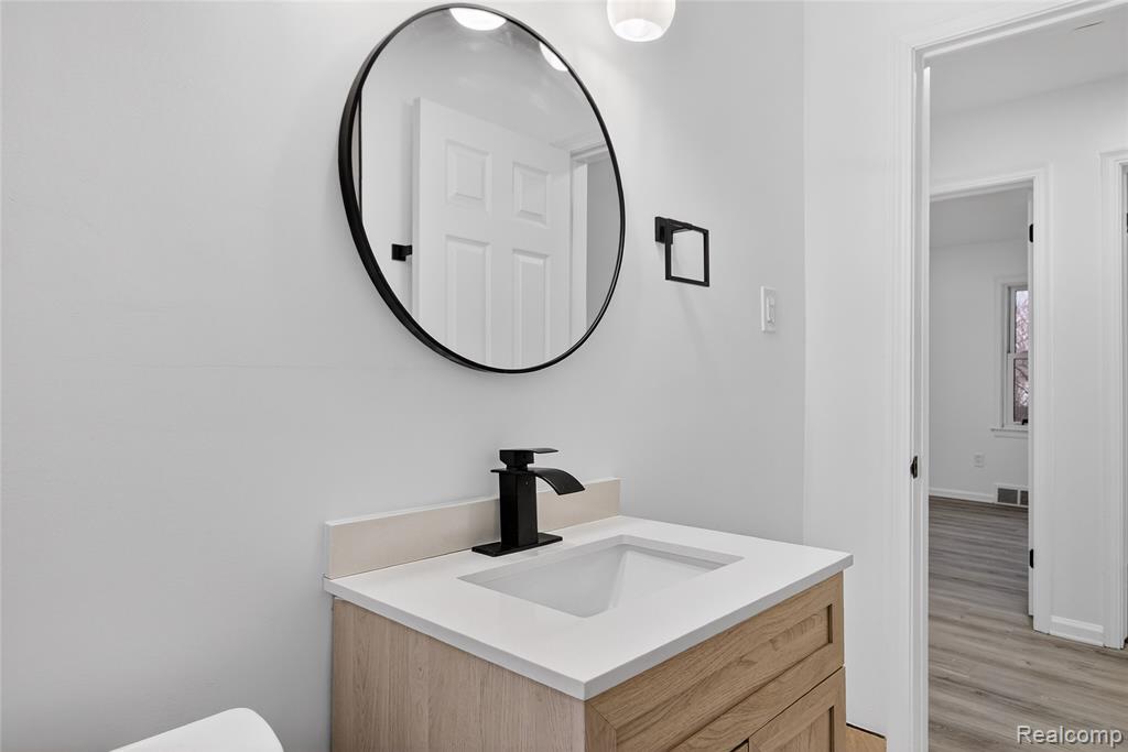 8664 Louise Avenue, Allen Park, MI 48101 — Photo 20