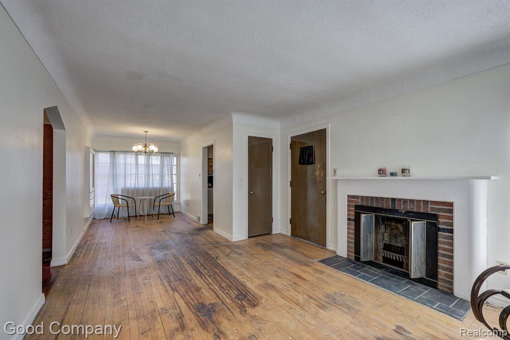 438 W MOREHOUSE Avenue, Hazel Park, MI 48030 — Photo 5