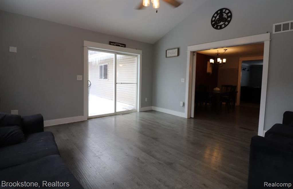 554 SHERIDAN Road, Jackson, MI 49203 — Photo 23