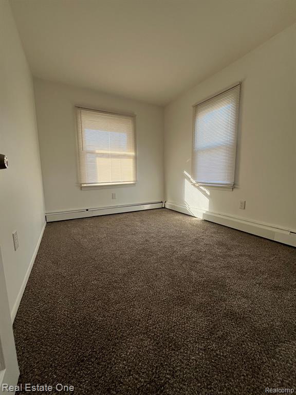 660 SAINT JOHNS Street, Wyandotte, MI 48192 — Photo 23