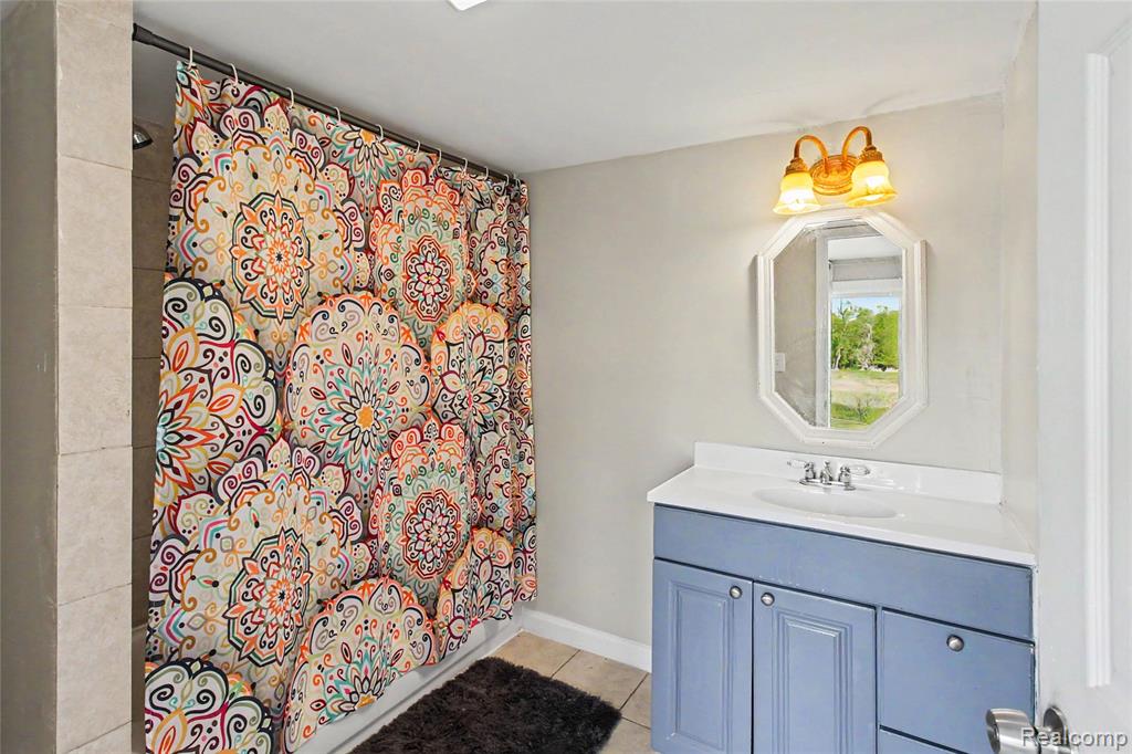 9433 E Lovejoy Road, Perry, MI 48872 — Photo 14