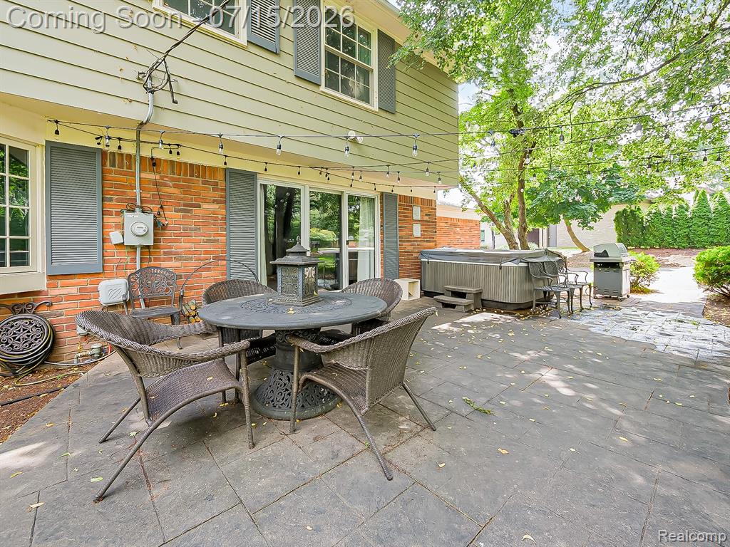 6730 Meadowlake Road, Bloomfield Hills, MI 48301 — Photo 54