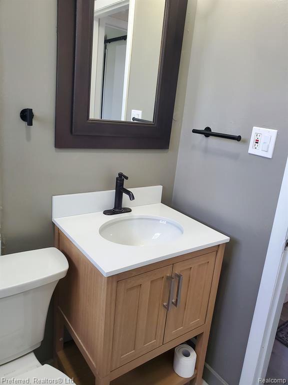 9455 TERRY Street, Romulus, MI 48174 — Photo 11
