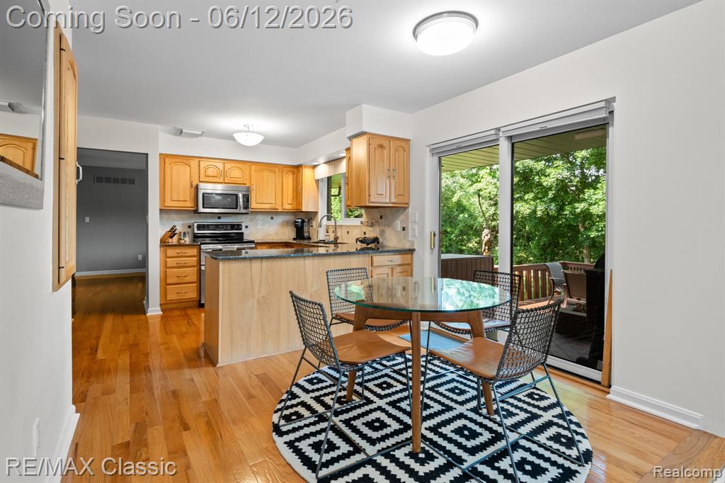 12901 Drury Lane, Plymouth, MI 48170 — Photo 19