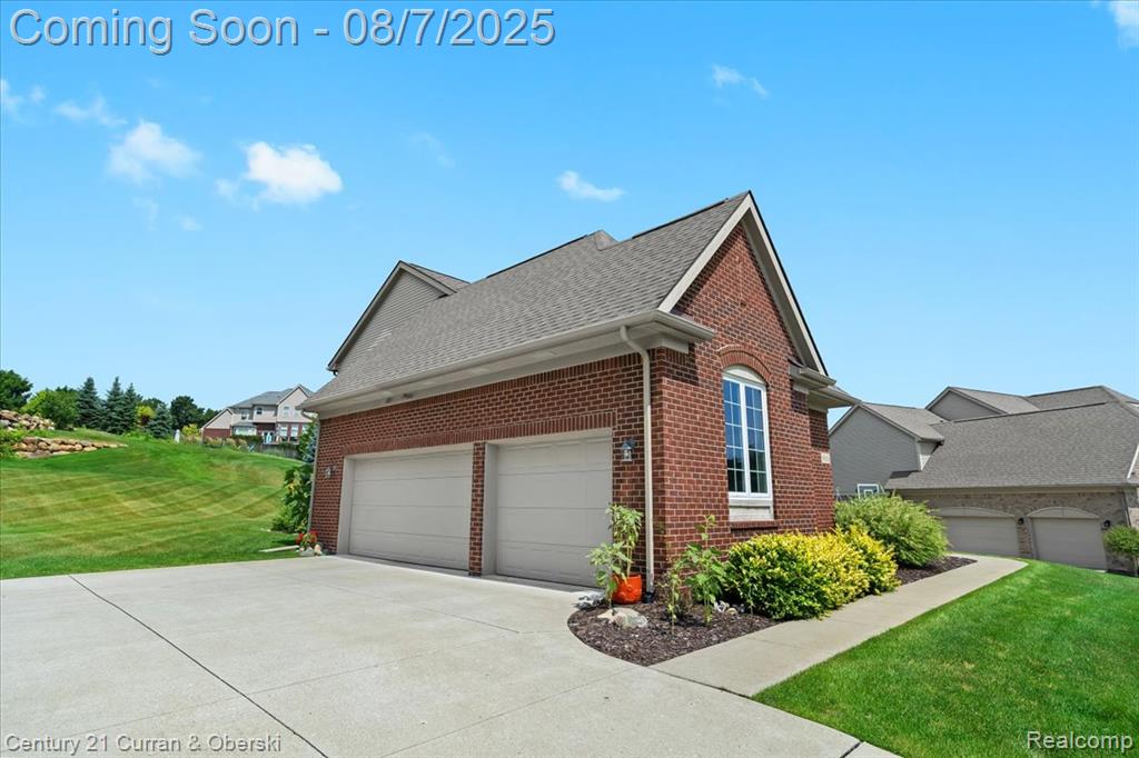 8028 Trenton Drive, White Lake, MI — Photo 25