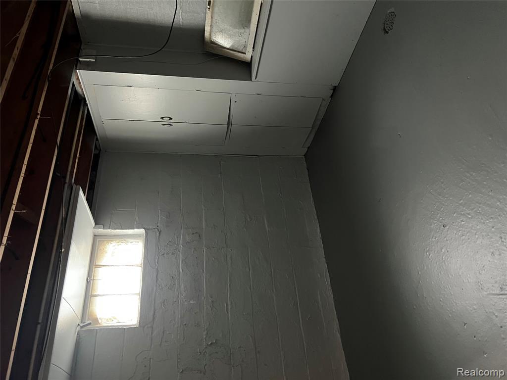 801 Hubbard Avenue, Flint, MI 48503 — Photo 13