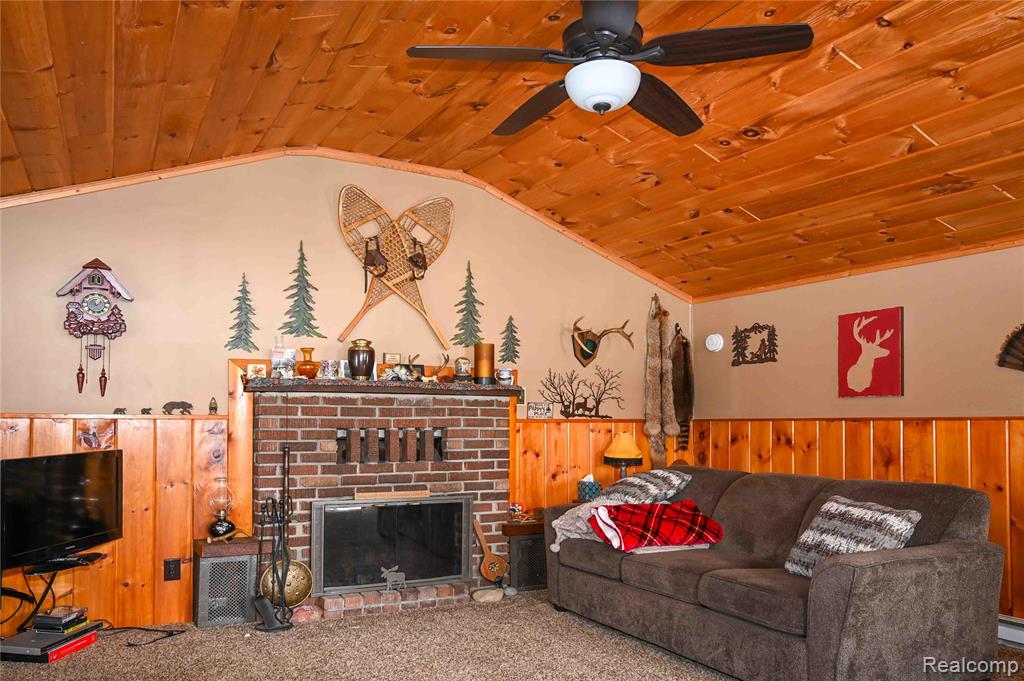 4712 Poplar Drive, Harrison, MI 48625 — Photo 35