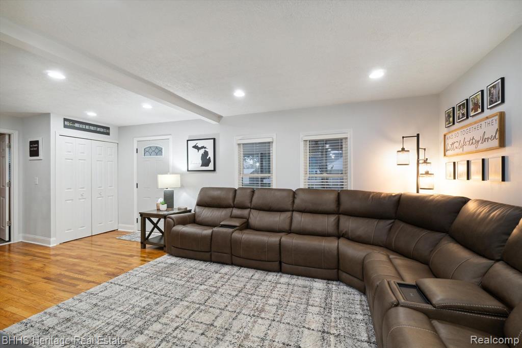 216 N SUMMIT, Webberville, MI 48892 — Photo 11