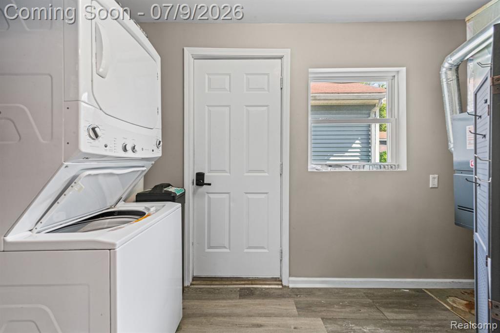4694 Lakeborn Drive, White Lake, MI 48383 — Photo 24