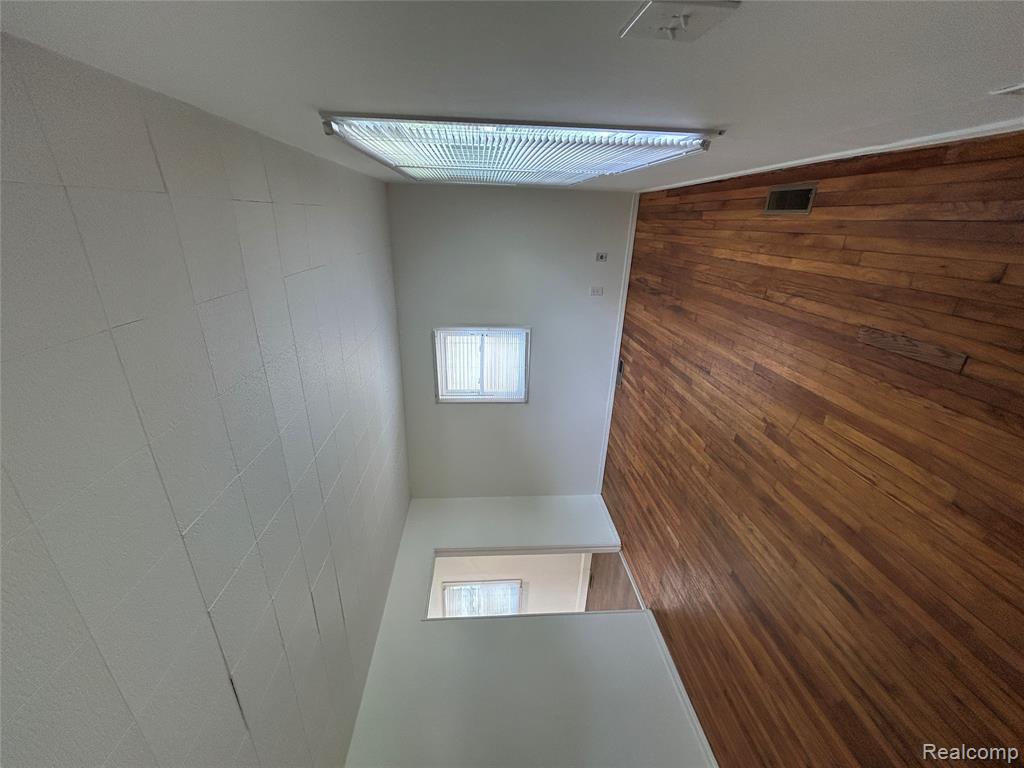 451 Ainsworth Circle, Ypsilanti, MI 48197 — Photo 3