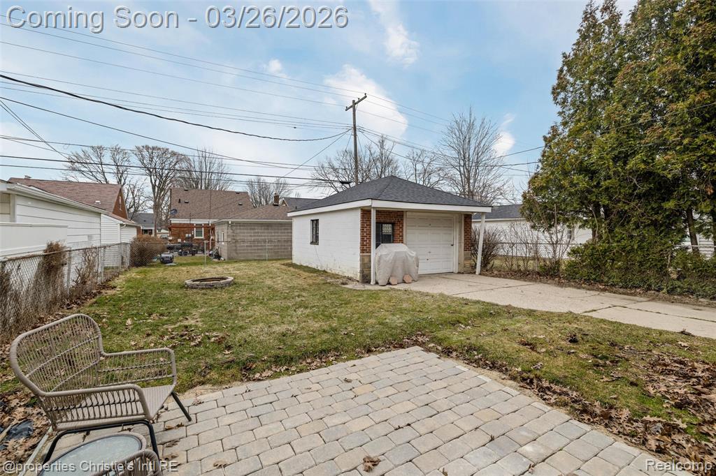 20631 Lochmoor Street, Harper Woods, MI 48225 — Photo 31