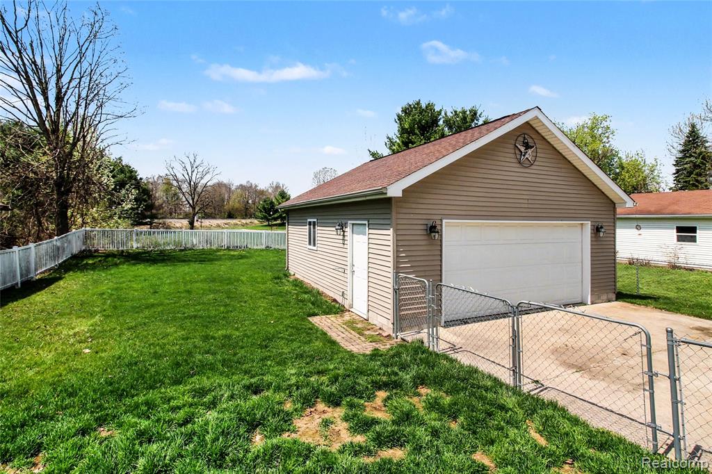 920 Meadowlark Lane, Howell, MI 48843 — Photo 20
