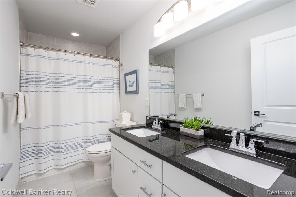 15553 Robinwood Drive, Northville, MI 48170 — Photo 37