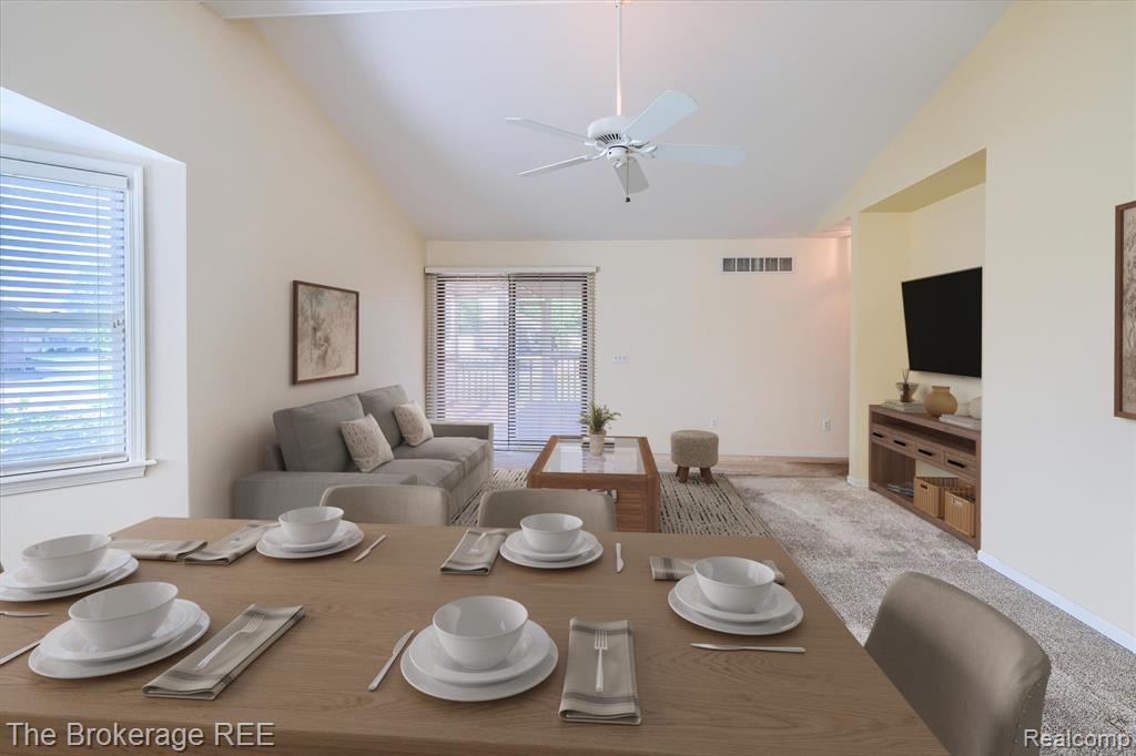 5930 Cross Creek Drive, 246, Swartz Creek, MI 48473 — Photo 9