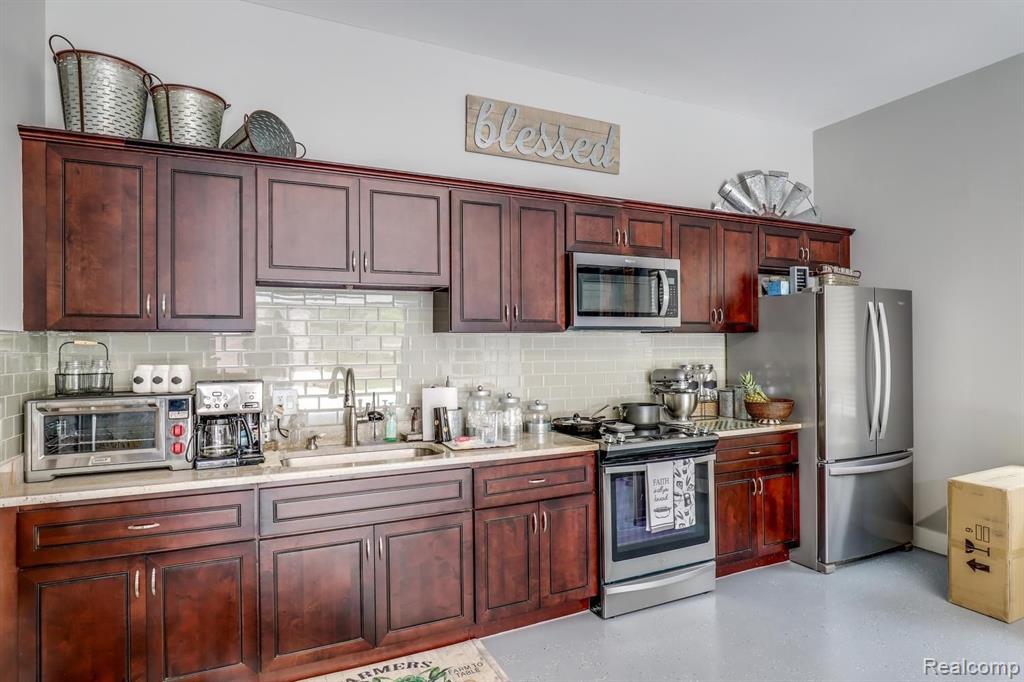 3960 HARVEST CREEK Court, Rochester, MI 48306 — Photo 52
