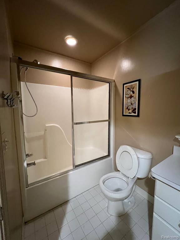 38255 SARATOGA Circle, Farmington Hills, MI 48331 — Photo 17