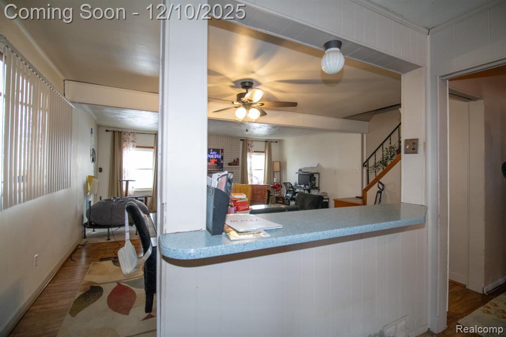 20000 Lancaster Street, Harper Woods, MI 48225 — Photo 14