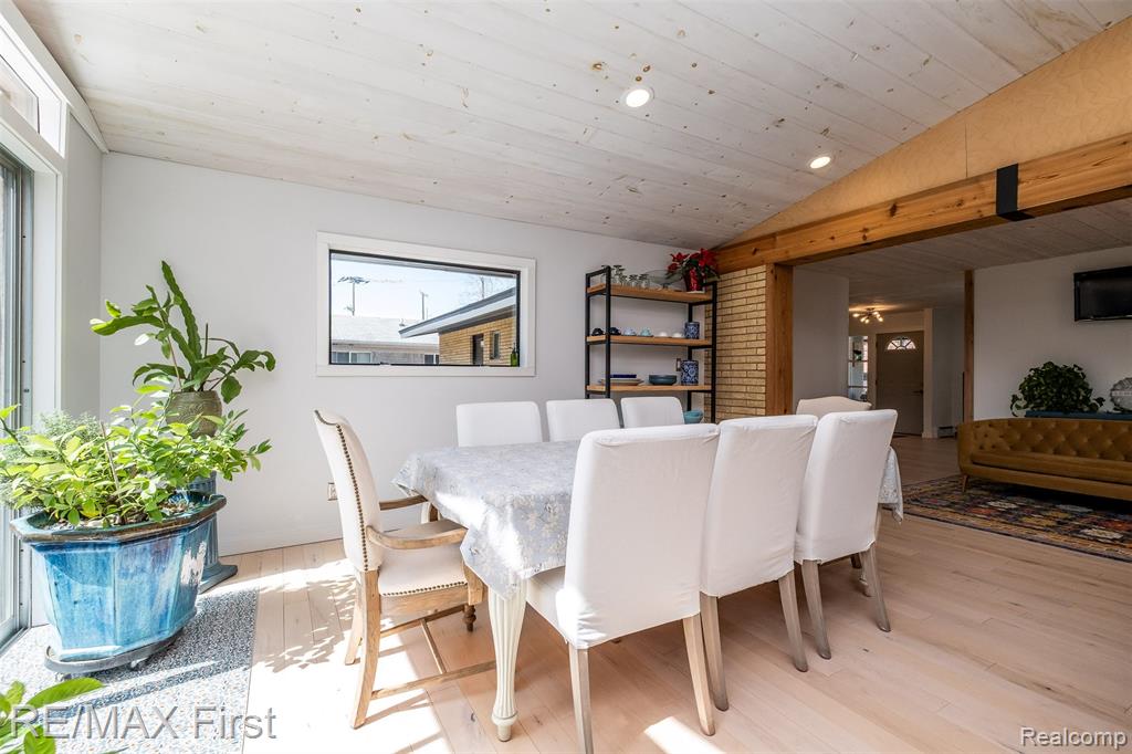 905 W Parker Avenue, Madison Heights, MI 48071 — Photo 28