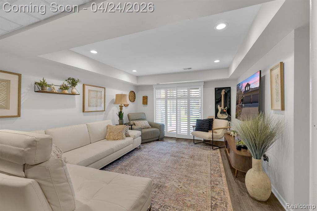 9859 Hawthorne Glen Drive, Grosse Ile, MI 48138 — Photo 20