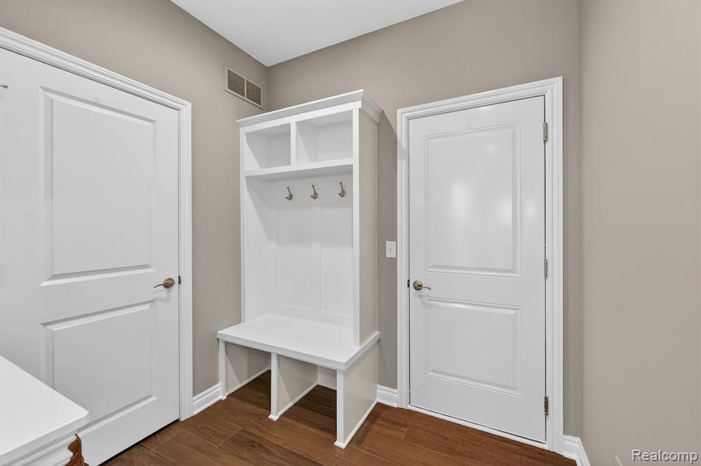3736 Chatham Place, 6, Brighton, MI 48114 — Photo 21