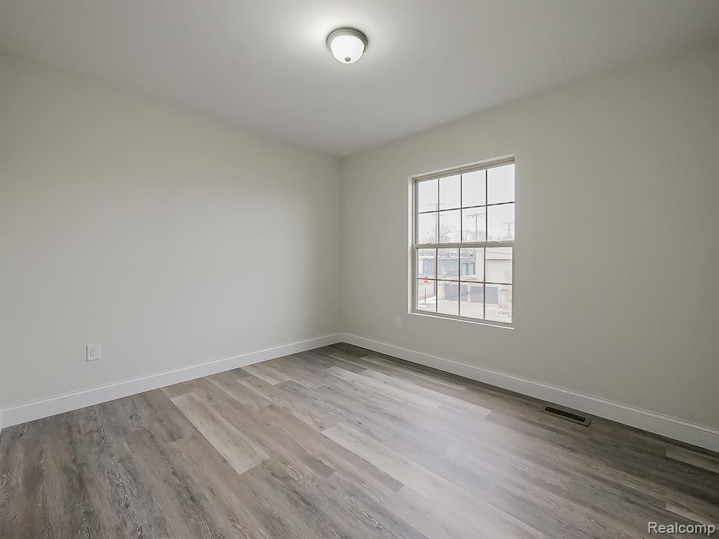 1730 E Woodruff Avenue, Hazel Park, MI 48030 — Photo 34