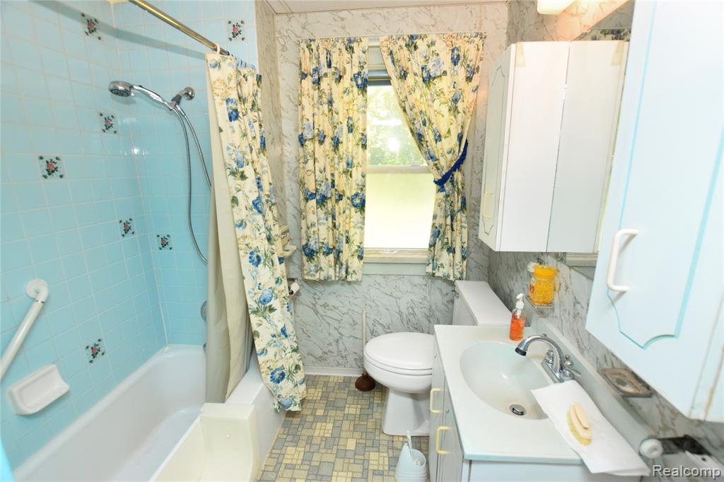 506 E Eldridge Avenue, Flint, MI 48505 — Photo 10
