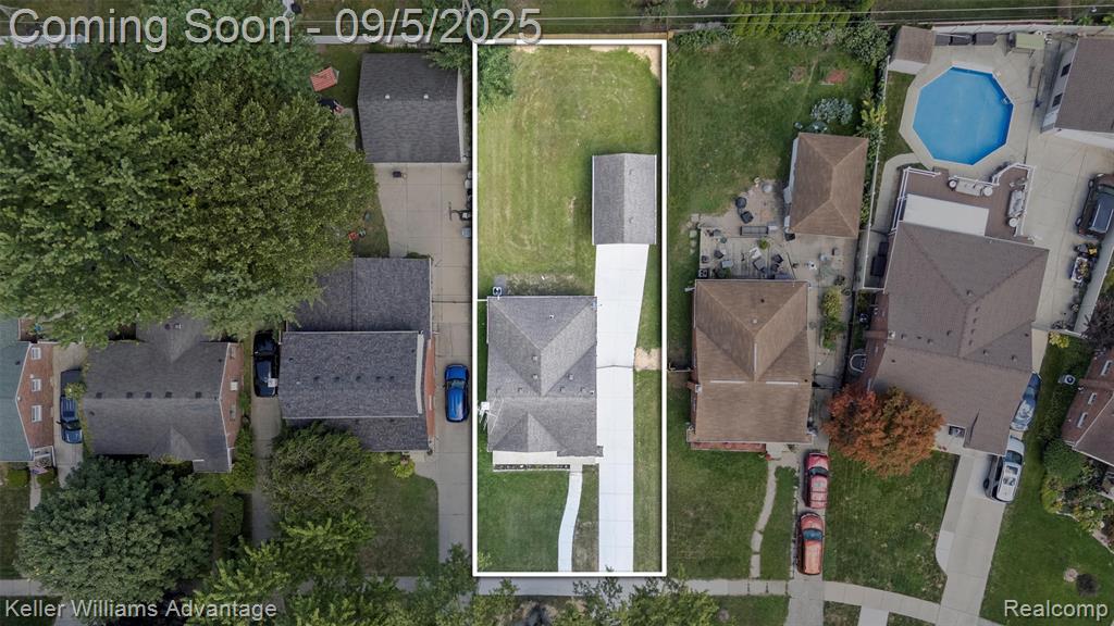 9844 E Clements Circle, Livonia, MI 48150 — Photo 38