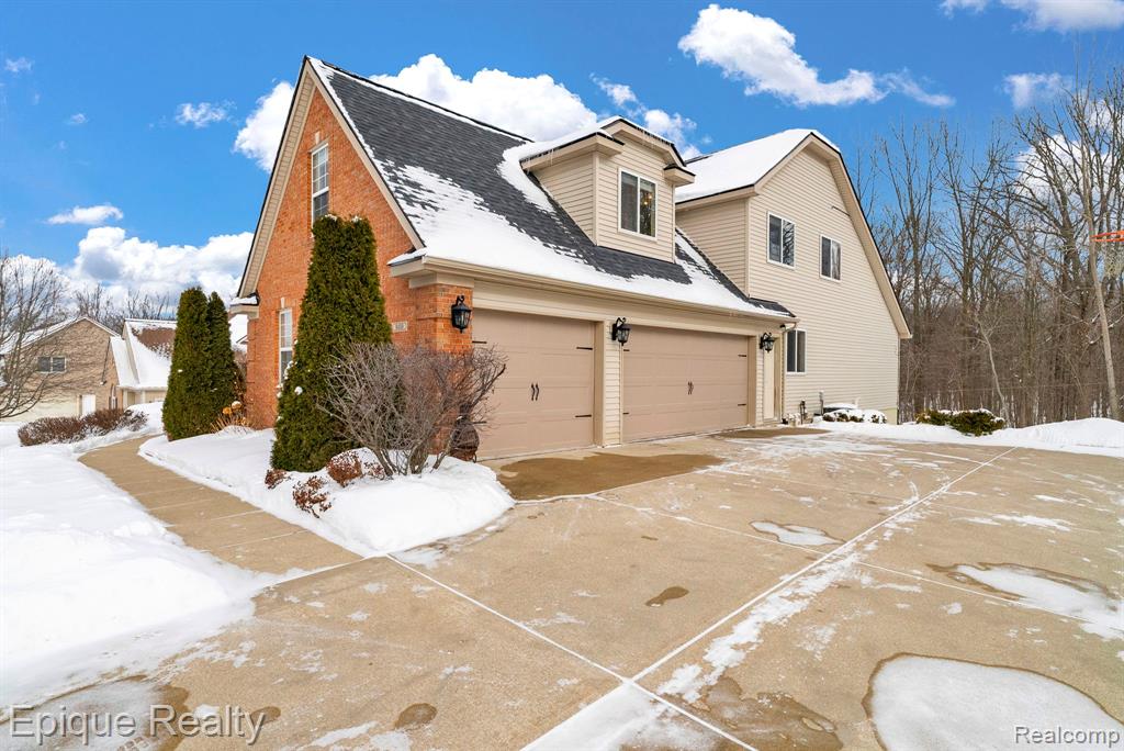 8459 Cranbrook Drive, Grand Blanc, MI 48439 — Photo 5
