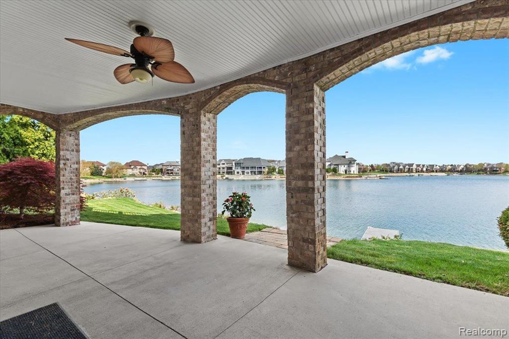 8393 BOULDER SHORES Drive, South Lyon, MI 48178 — Photo 40