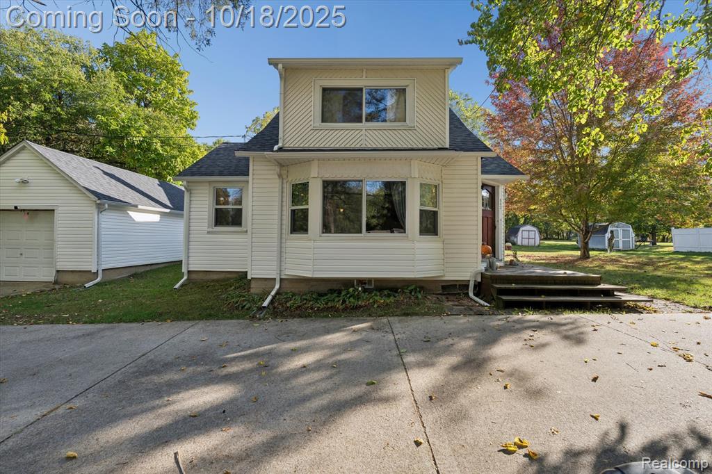 802 Tickner Street, Linden, MI 48451 — Photo 3