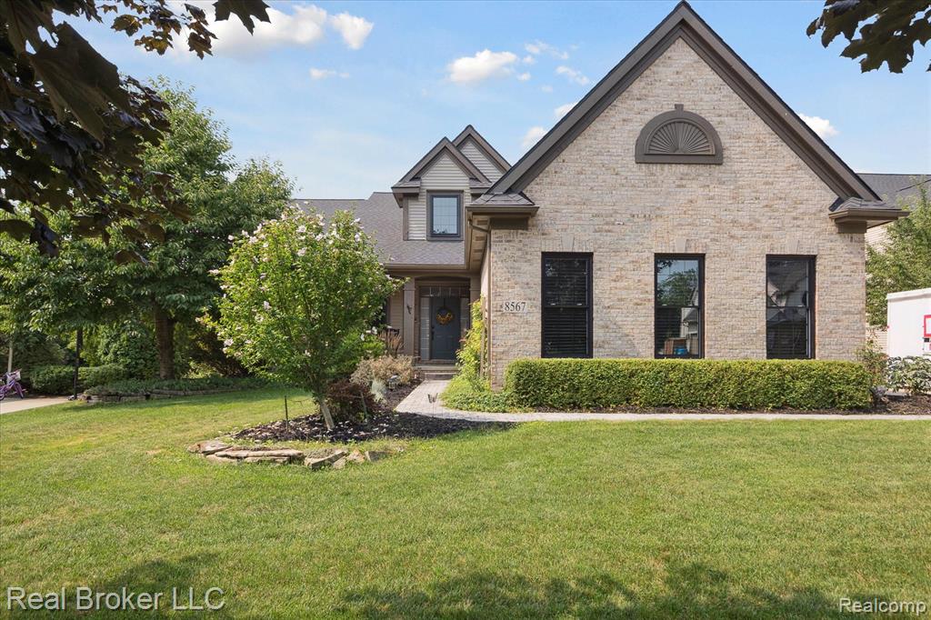 8567 Hummingbird, Commerce Twp, MI 48382 — Photo 2