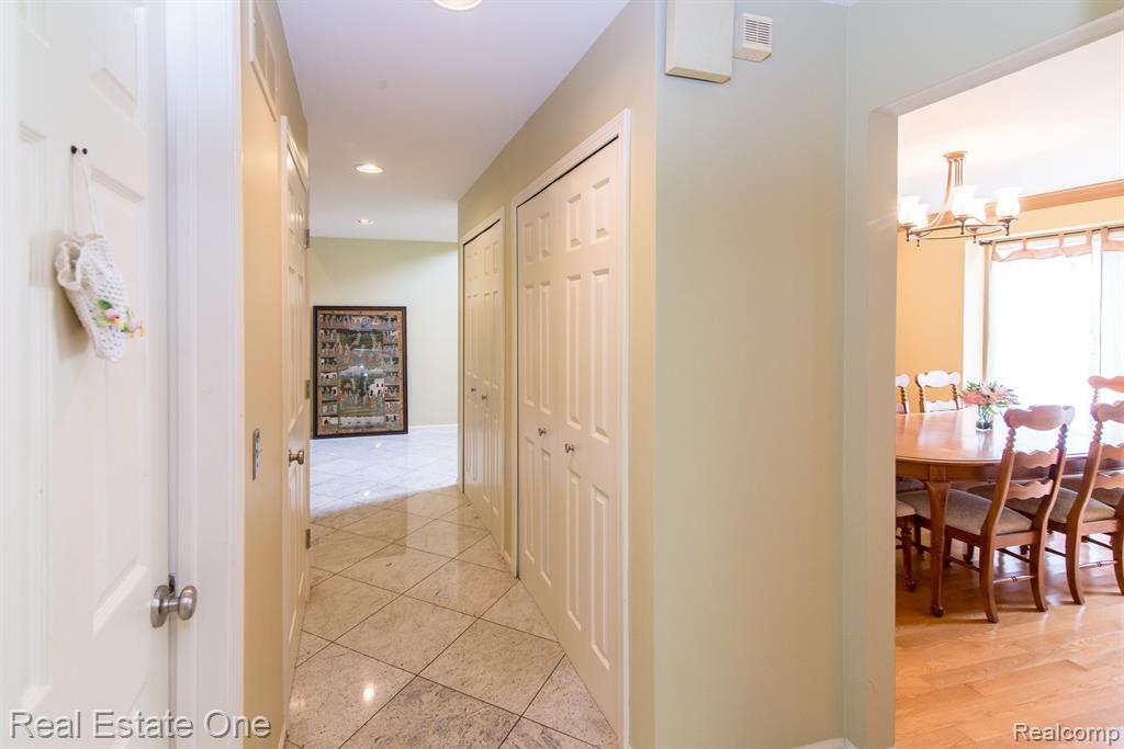 4088 PARKSTONE Court, Troy, MI 48098 — Photo 67