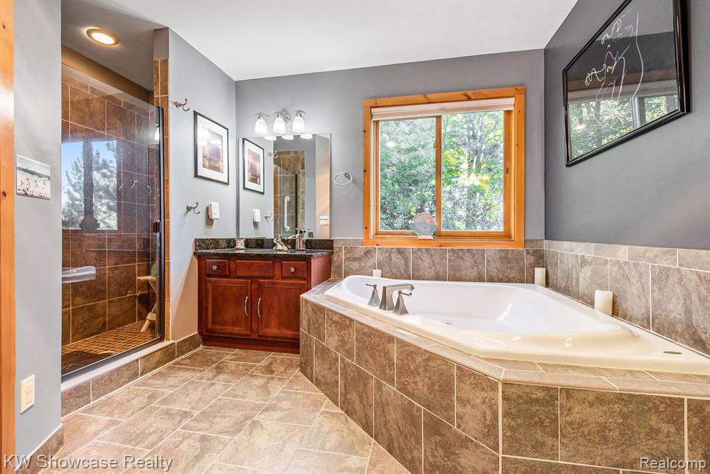 988 RIDGELINE Drive, Boyne City, MI 49712 — Photo 25