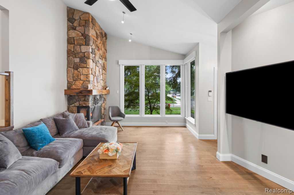522 N Connecticut Avenue, Royal Oak, MI 48067 — Photo 5
