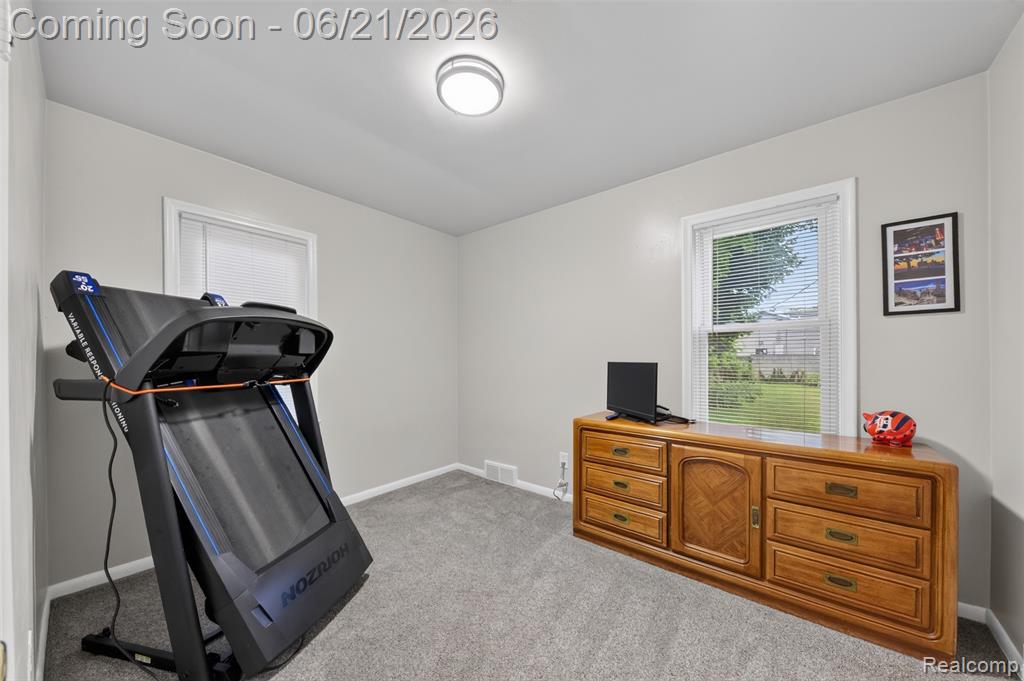 24660 Ridgedale Street, Oak Park, MI 48237 — Photo 19