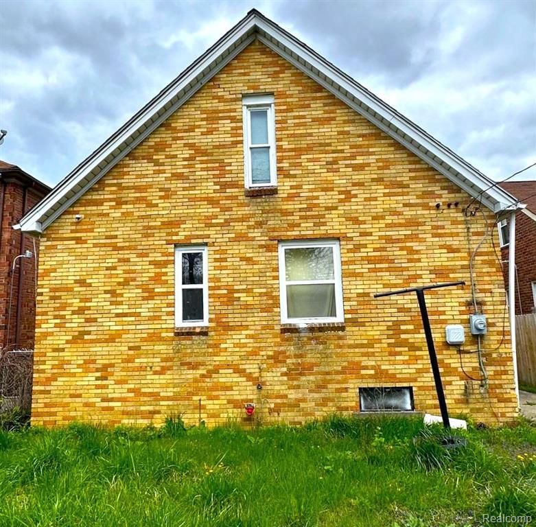 12667 SORRENTO Street, Detroit, MI 48227 — Photo 14