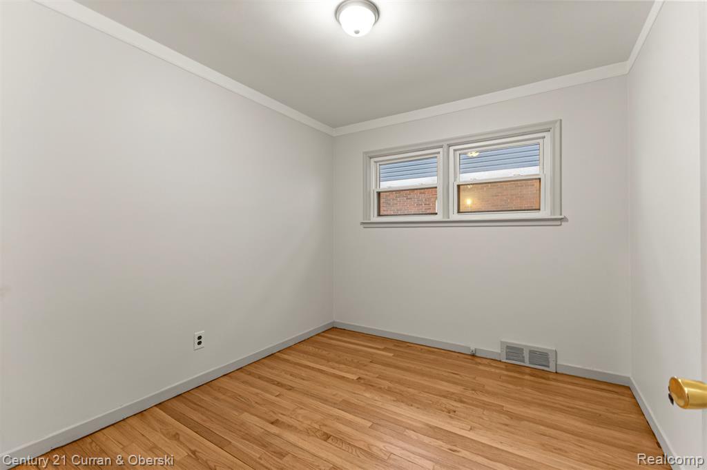 8054 Robinson Avenue, Allen Park, MI 48101 — Photo 11