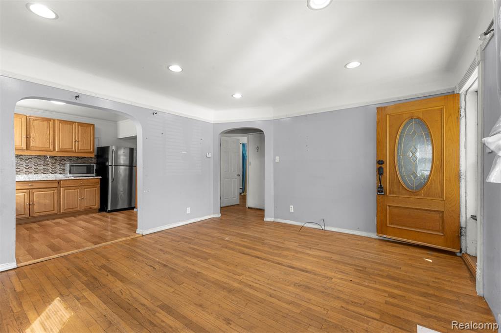 6043 N Vernon Street, Dearborn Heights, MI 48127 — Photo 5