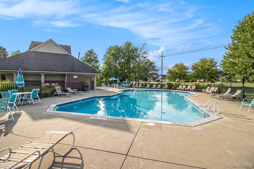 47975 CARDIFF Avenue, Canton, MI 48188 — Photo 16