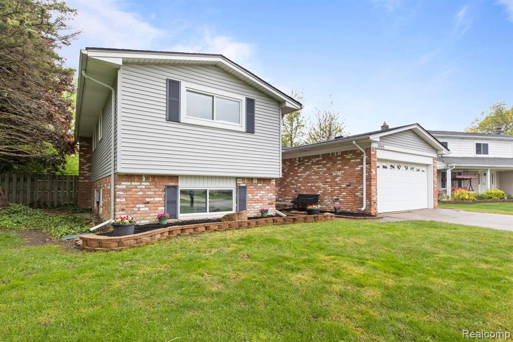 5645 WEDGEWOOD Road, Canton, MI 48187 — Photo 4