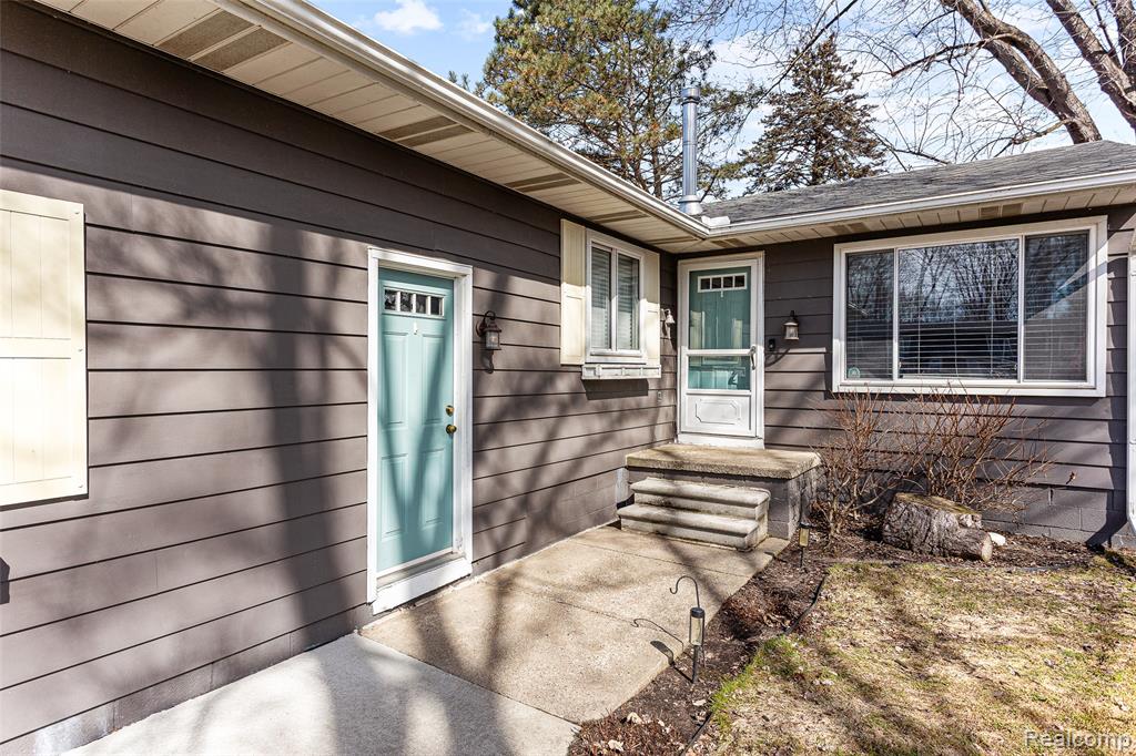 37137 Jefferson Avenue, MI — Photo 26