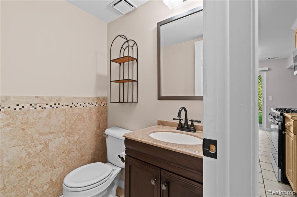 50014 S Jimmy Court, New Baltimore, MI 48047 — Photo 12