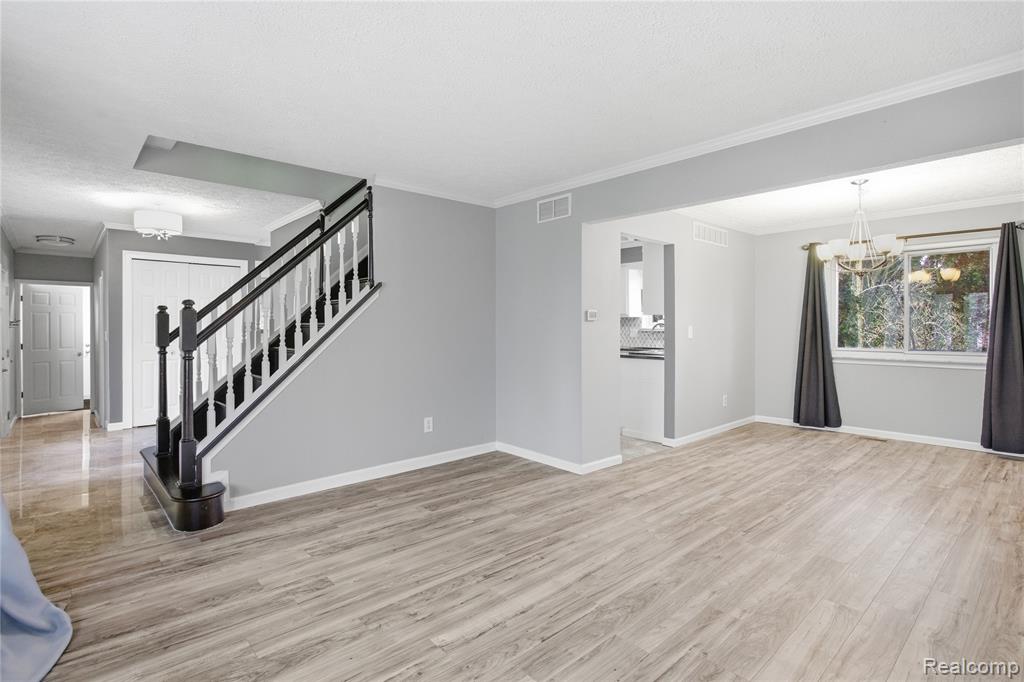 16213 Haverhill Drive, Macomb, MI 48044 — Photo 11