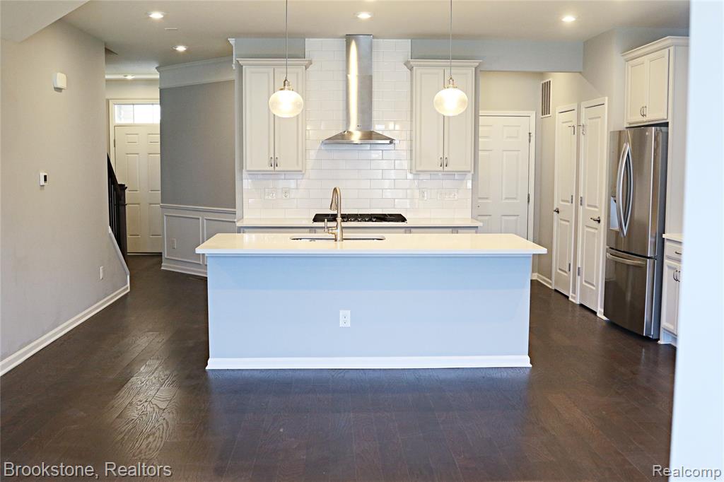 4789 Glenora Drive, Lake Orion, MI, 00000