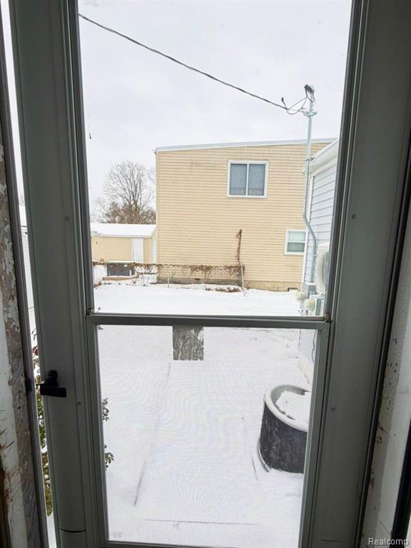 6868 Norborne Avenue, Dearborn Heights, MI 48127 — Photo 12