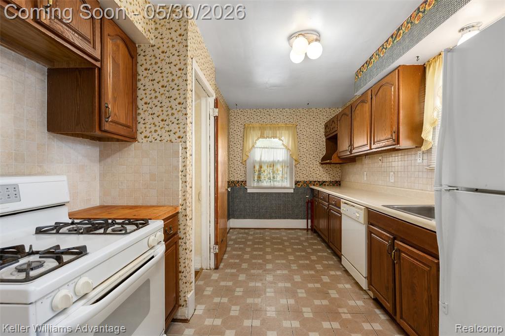 19302 Negaunee, Redford, MI 48240 — Photo 8