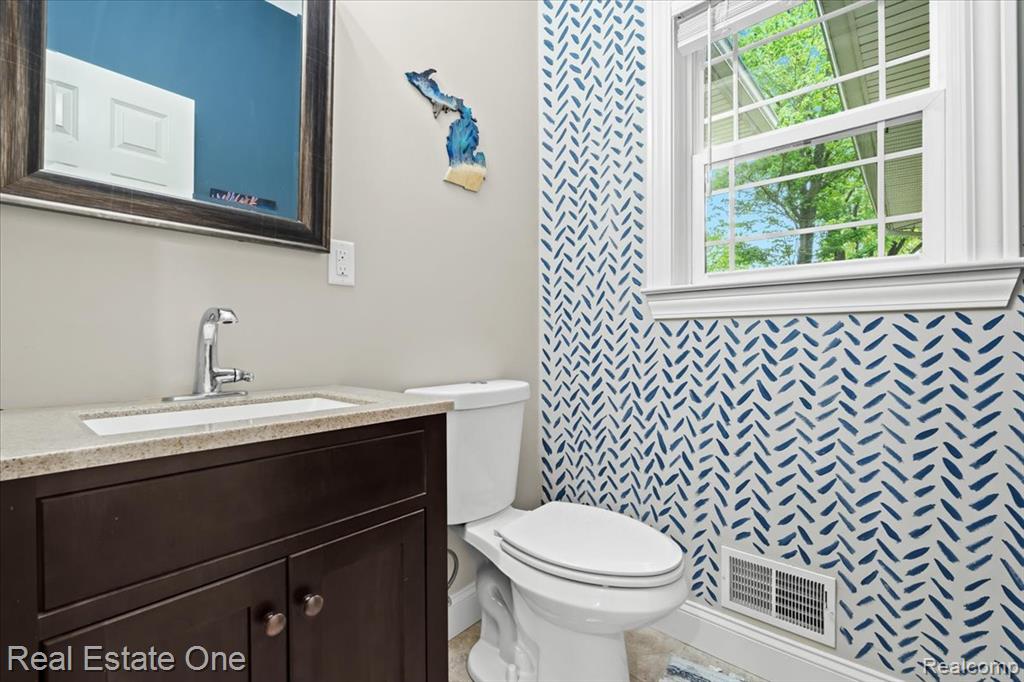 9327 VAN ANTWERP Road, Brighton, MI 48116 — Photo 19