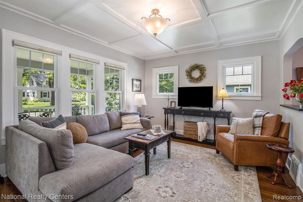 125 FRANKLIN Street, Milford, MI 48381 — Photo 6
